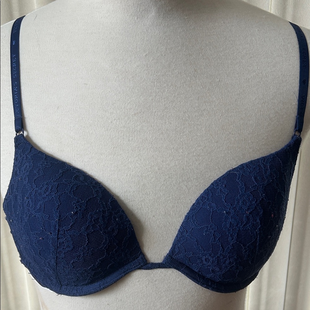 Elegant Navy Lace Bra